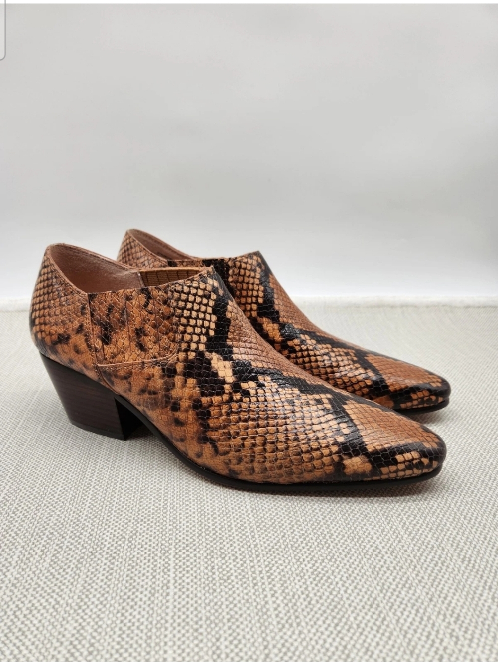J.Crew Piper Size 8.5 Bootie Low Top Snake Reptile Embossed Leather Animal Print